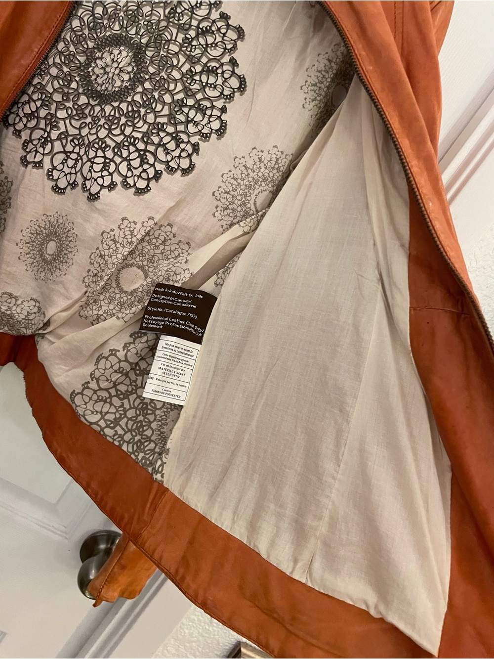 Danier Women’s XL Leather Moto Jacket - Rust Orange - Picture 7 of 10